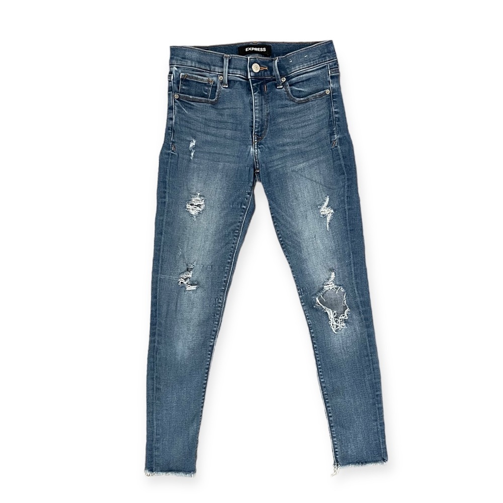 Express Super stretchy ripped Jegging in size 4 regular